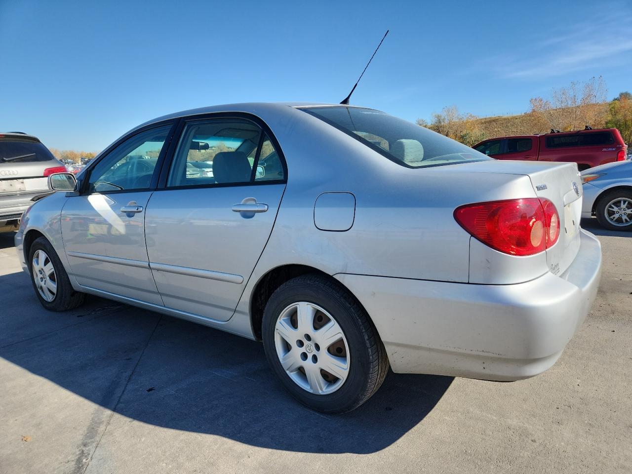 2005 Toyota Corolla Ce - Фото 2