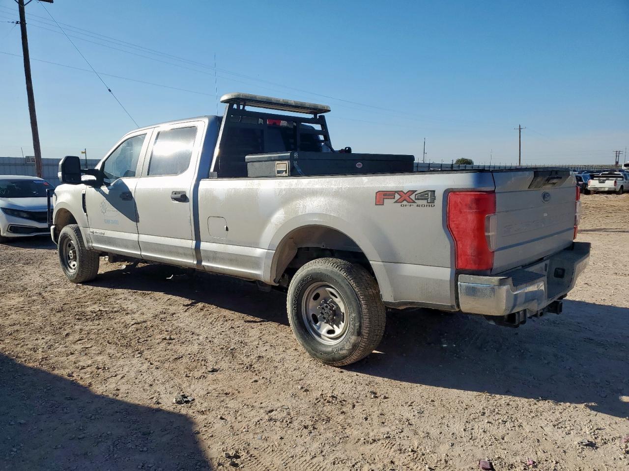 2022 Ford F250 Super Duty - Image 2