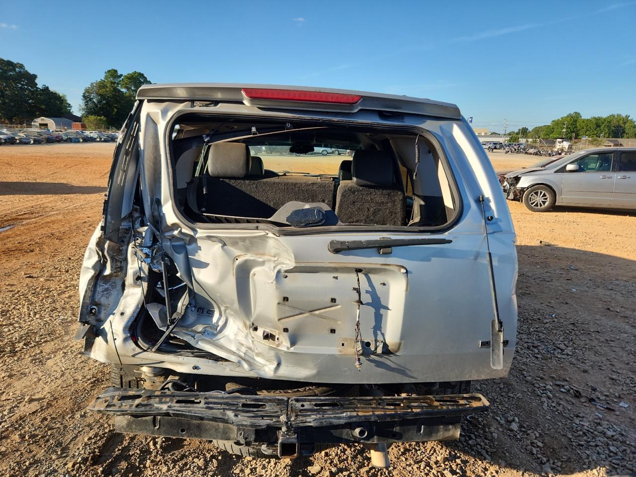 2011 Chevrolet Tahoe C1500 Ls - Image 6