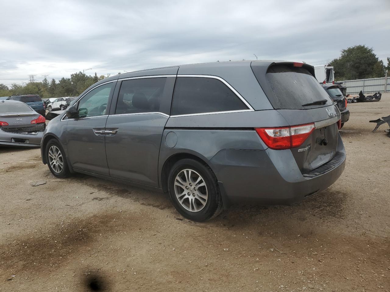 2011 Honda Odyssey Ex - Фото 2