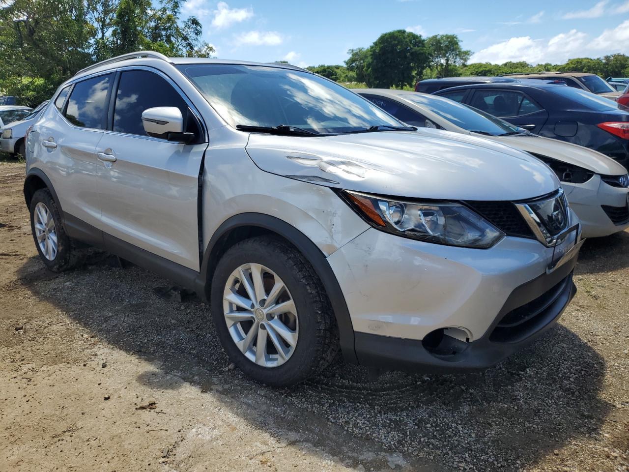 2018 Nissan Rogue Sport S - Image 4