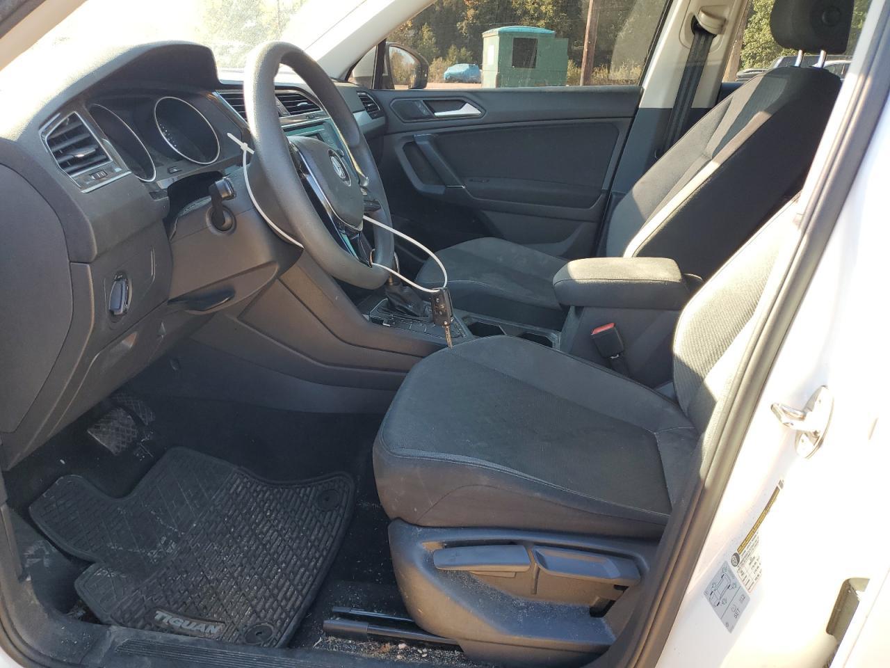 2020 Volkswagen Tiguan S - Фото 7