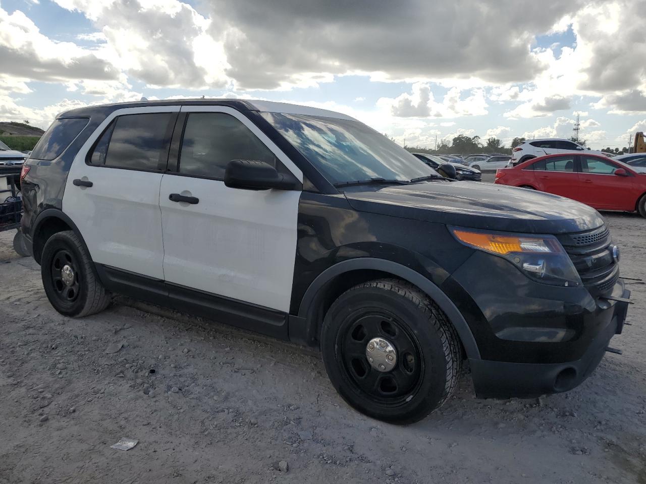 2015 Ford Explorer Police Interceptor - Image 4