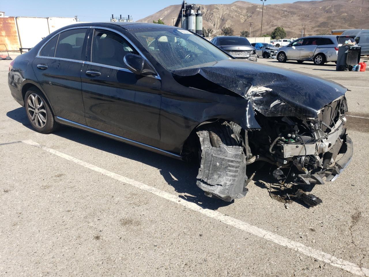 2015 Mercedes-Benz C 300 4Matic - Фото 4