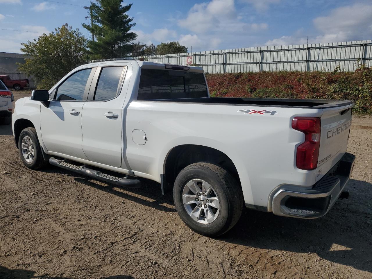 2020 Chevrolet Silverado K1500 Lt - Фото 2