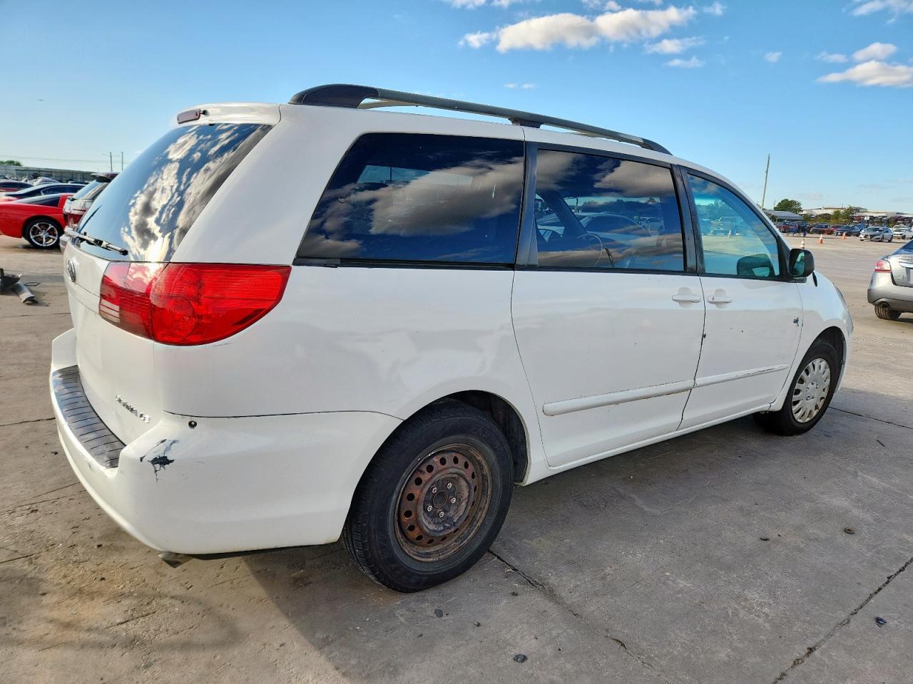 2006 Toyota Sienna Le 8 Passenger - Image 3