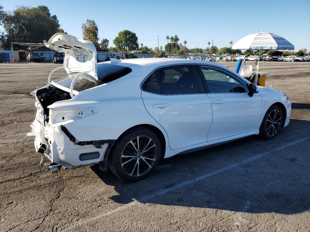 2019 Toyota Camry L - Image 3