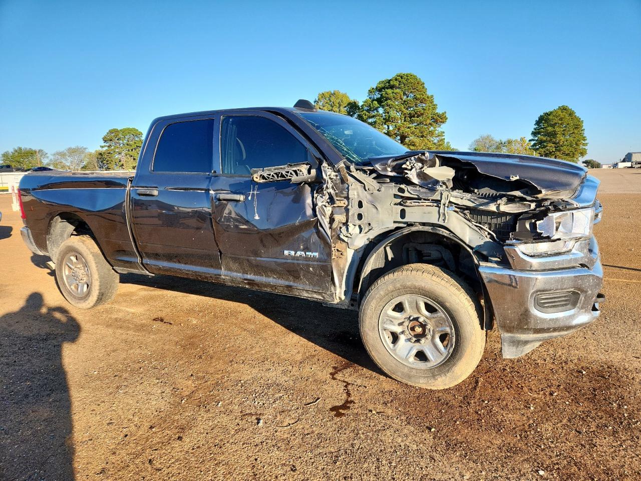 2022 Ram 2500 Tradesman - Image 4