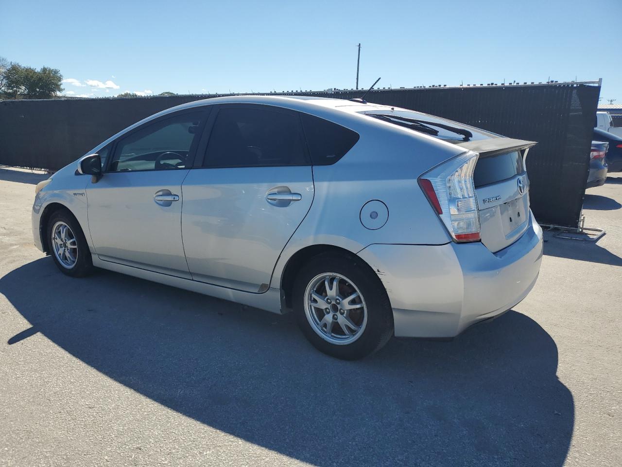 2010 Toyota Prius - Фото 2