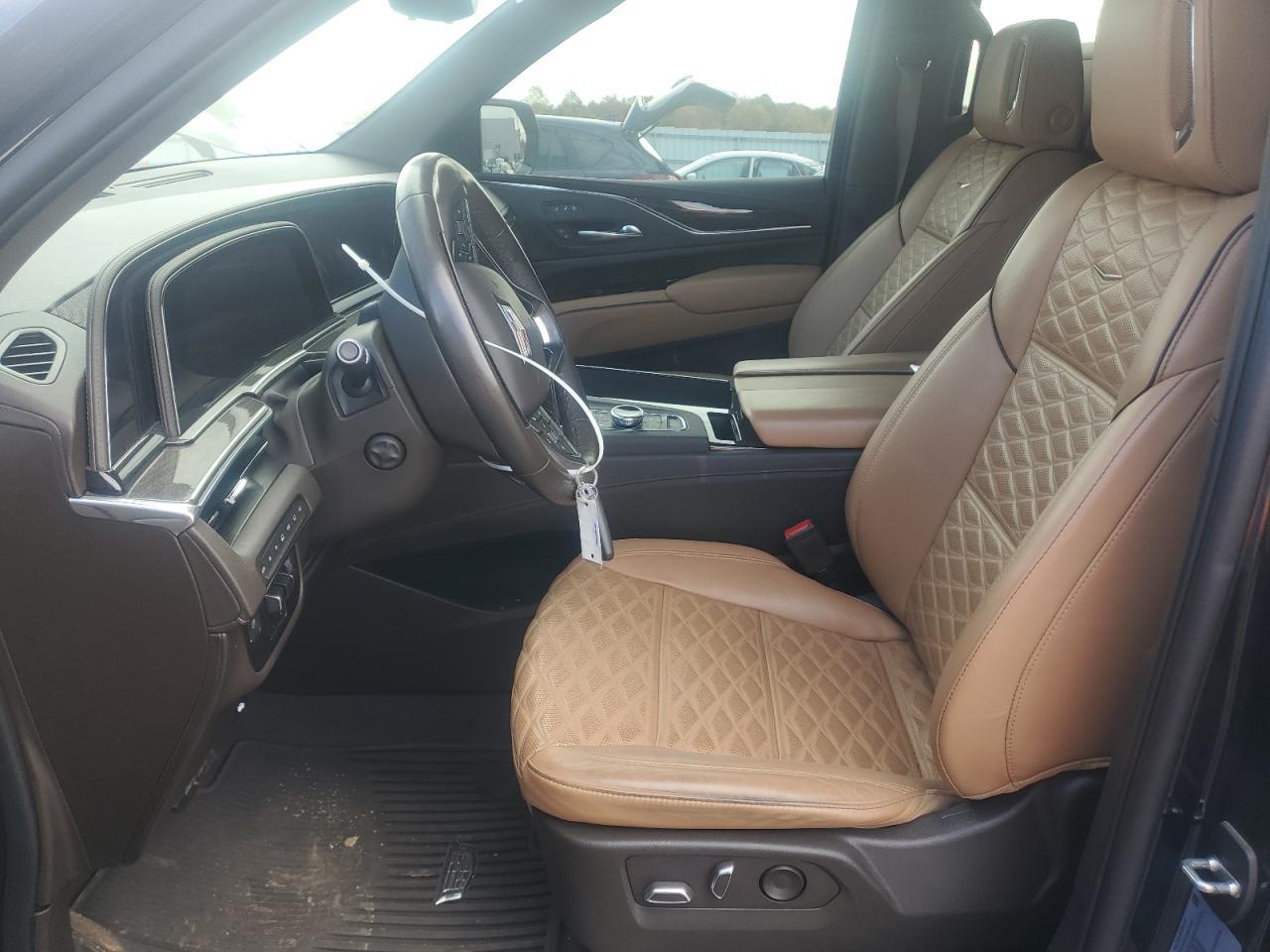 2022 Cadillac Escalade Sport - Image 7