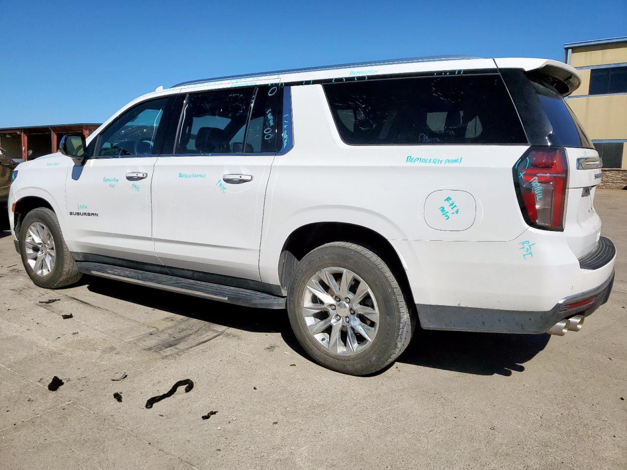 2023 Chevrolet Suburban C1500 Premier - Image 2