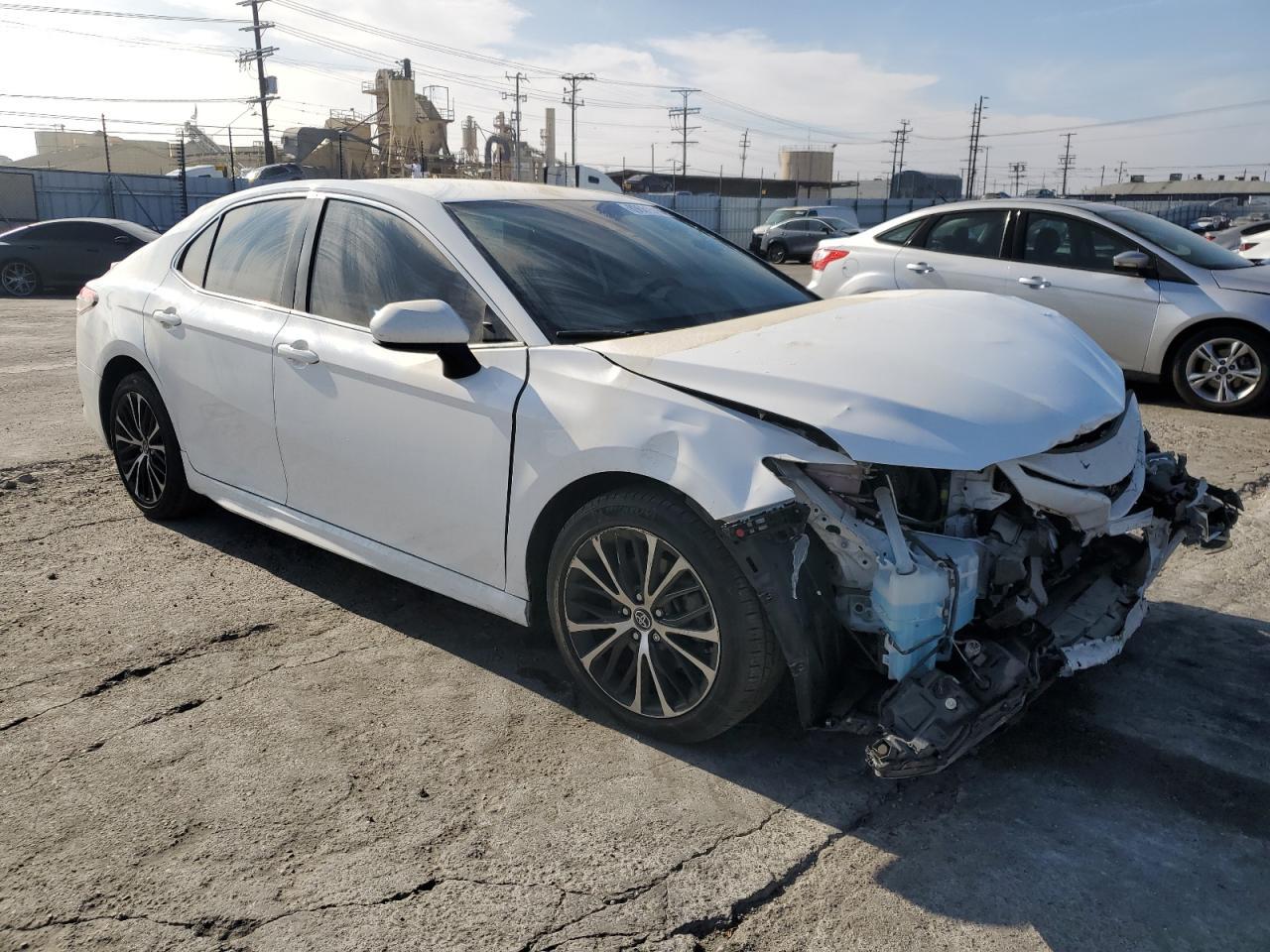 2019 Toyota Camry L - Image 4