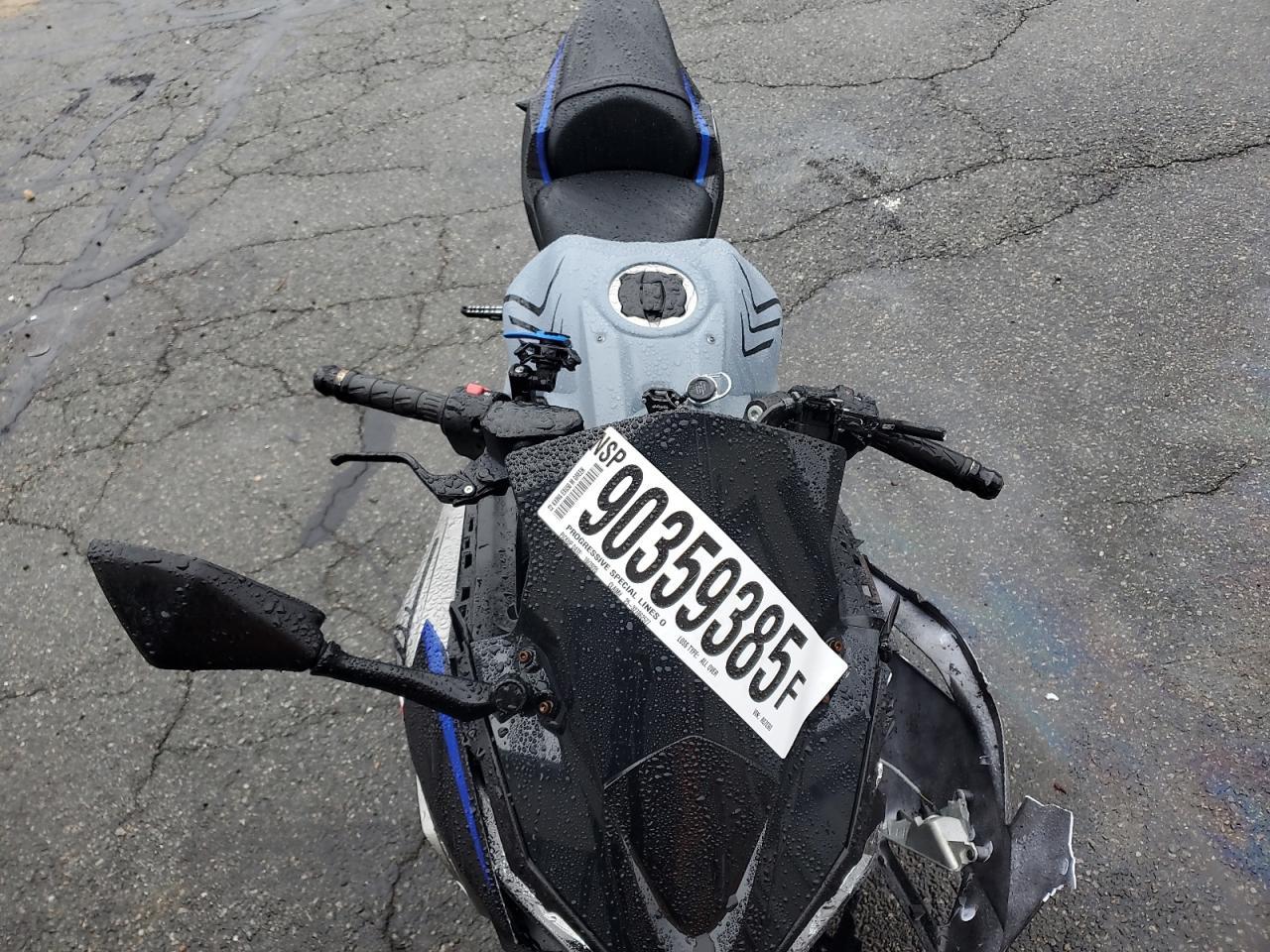 2022 Kawasaki Ex650 M - Фото 5