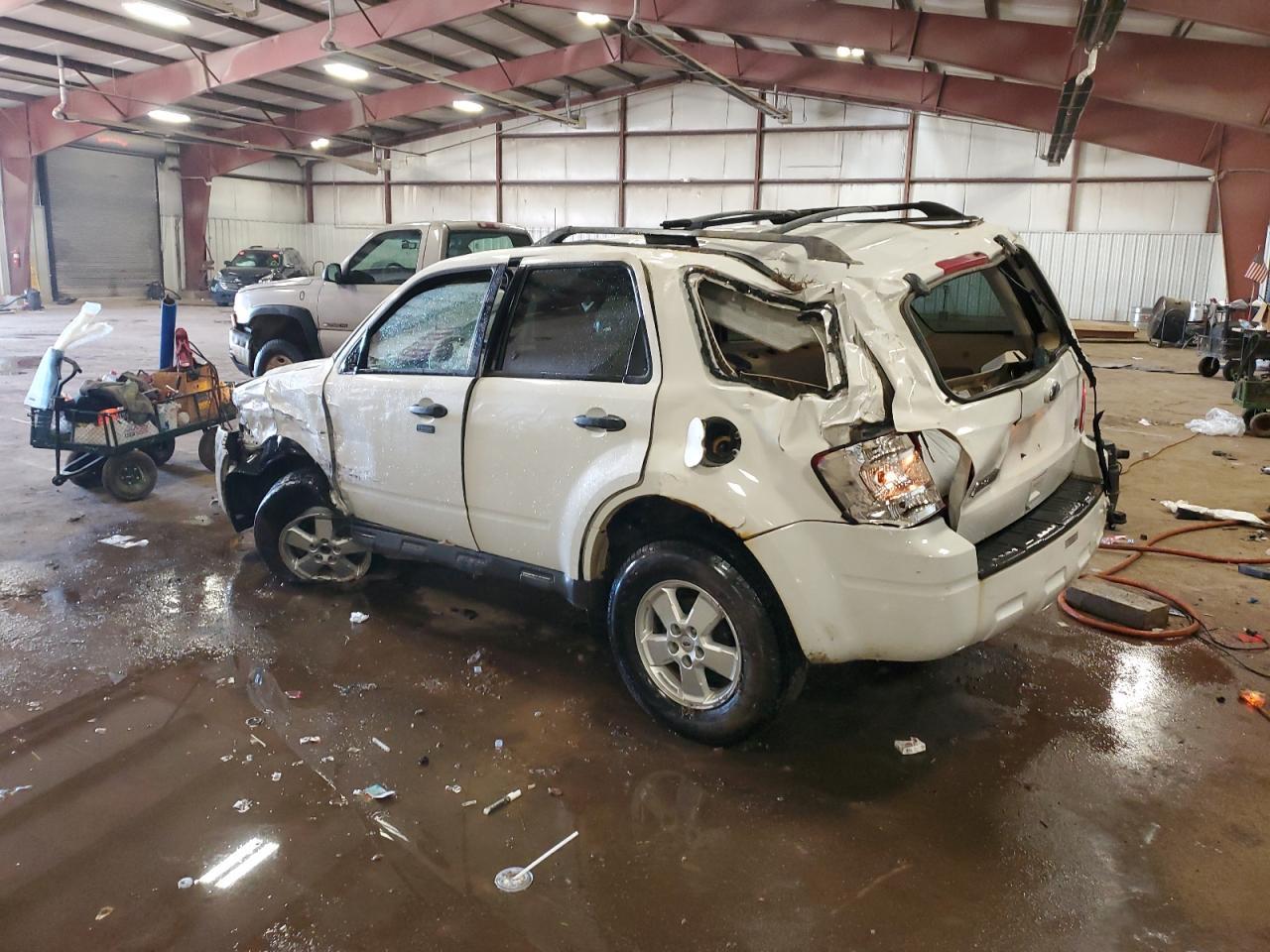 2010 Ford Escape Xlt - Фото 2