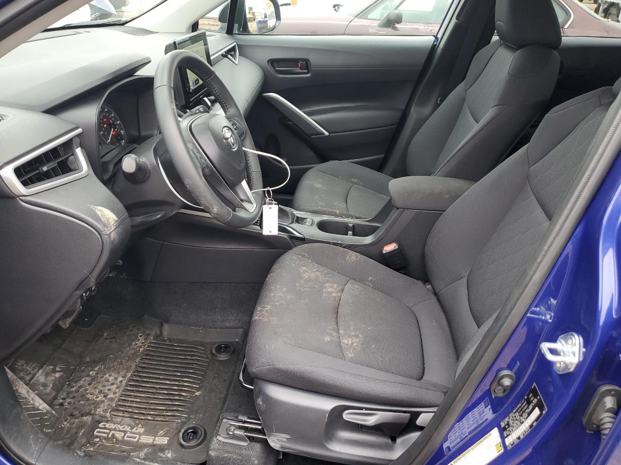 2025 Toyota Corolla Cross Le - Фото 7