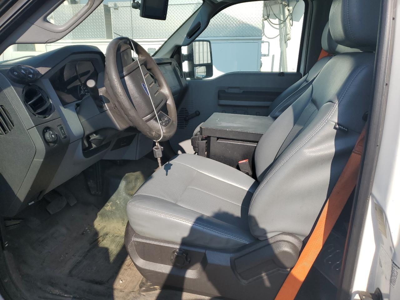 2015 Ford F450 Super Duty - Фото 7