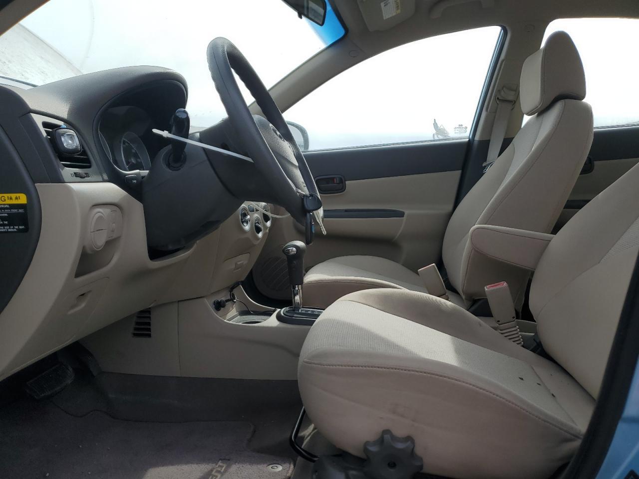 2010 Hyundai Accent Gls - Image 7
