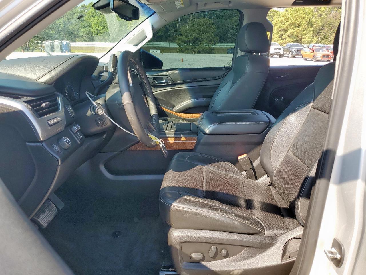 2018 Chevrolet Tahoe C1500 Premier - Image 7