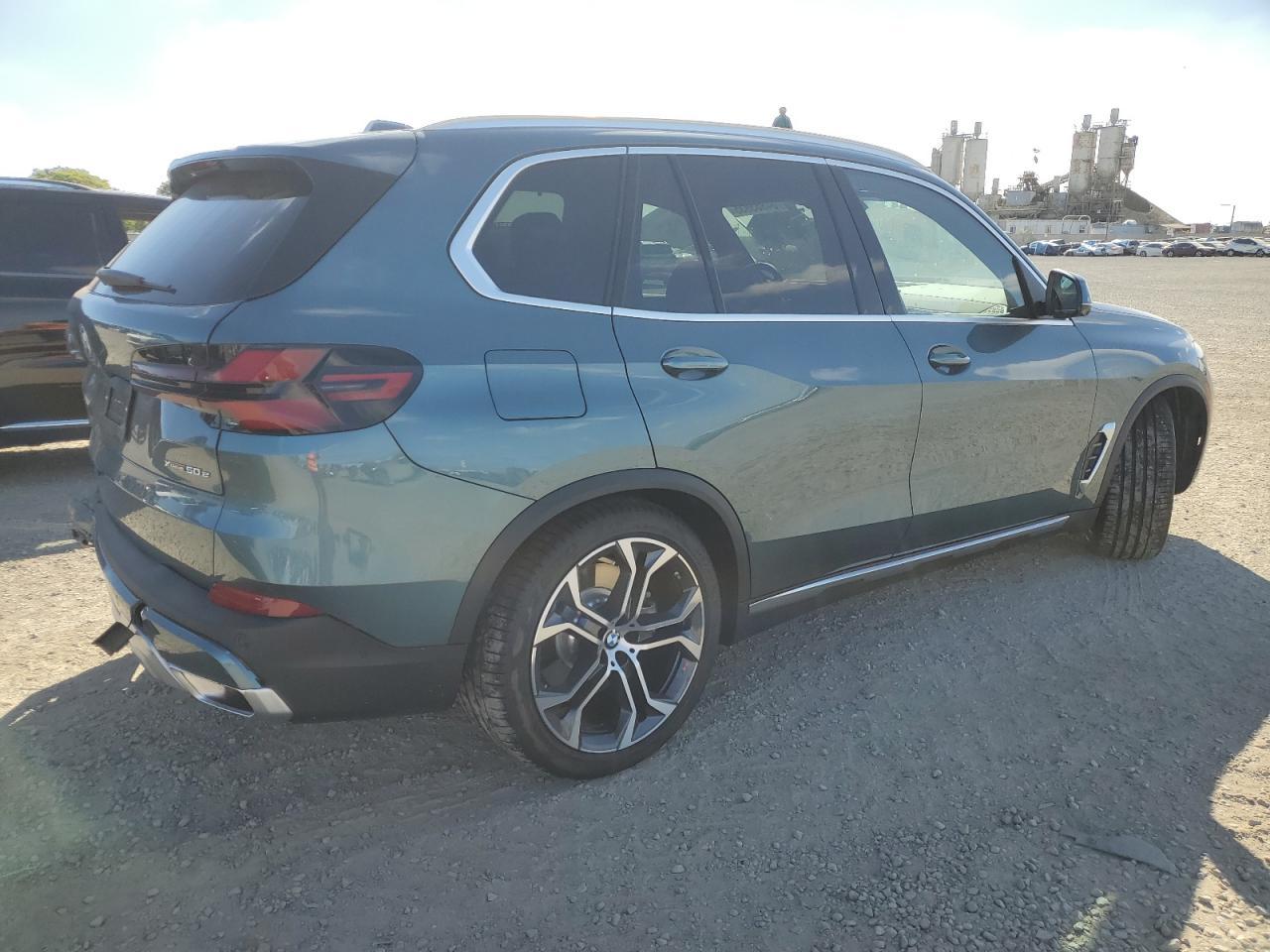 2026 BMW X5 xDrive50E - Фото 3