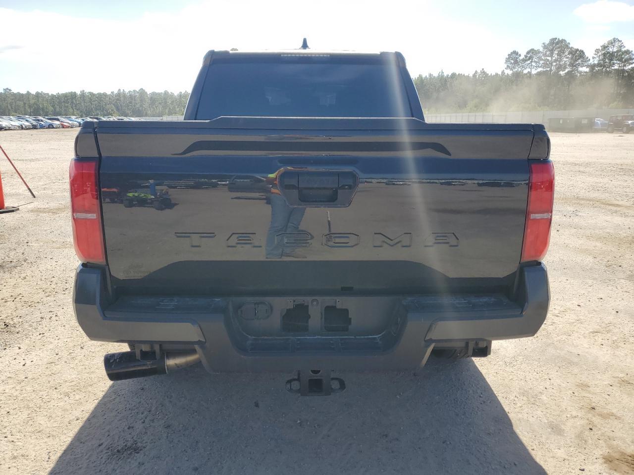 2025 Toyota Tacoma Double Cab - Image 6