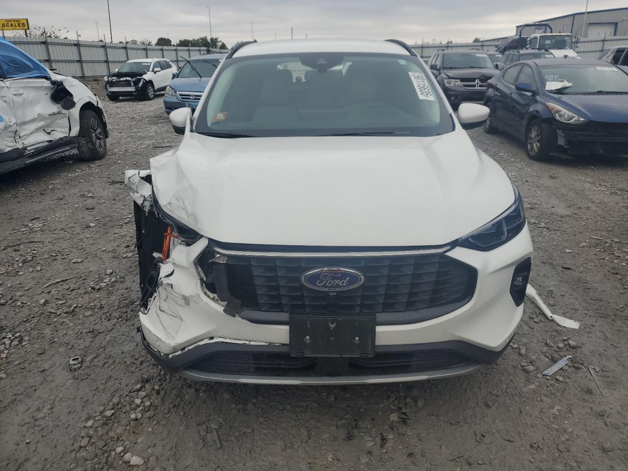 2023 Ford Escape - Фото 5