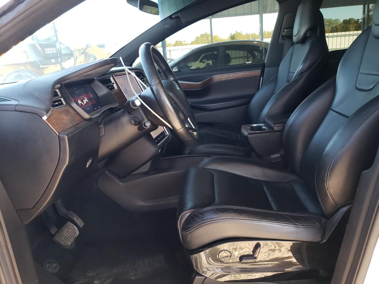 2016 Tesla Model X - Image 7