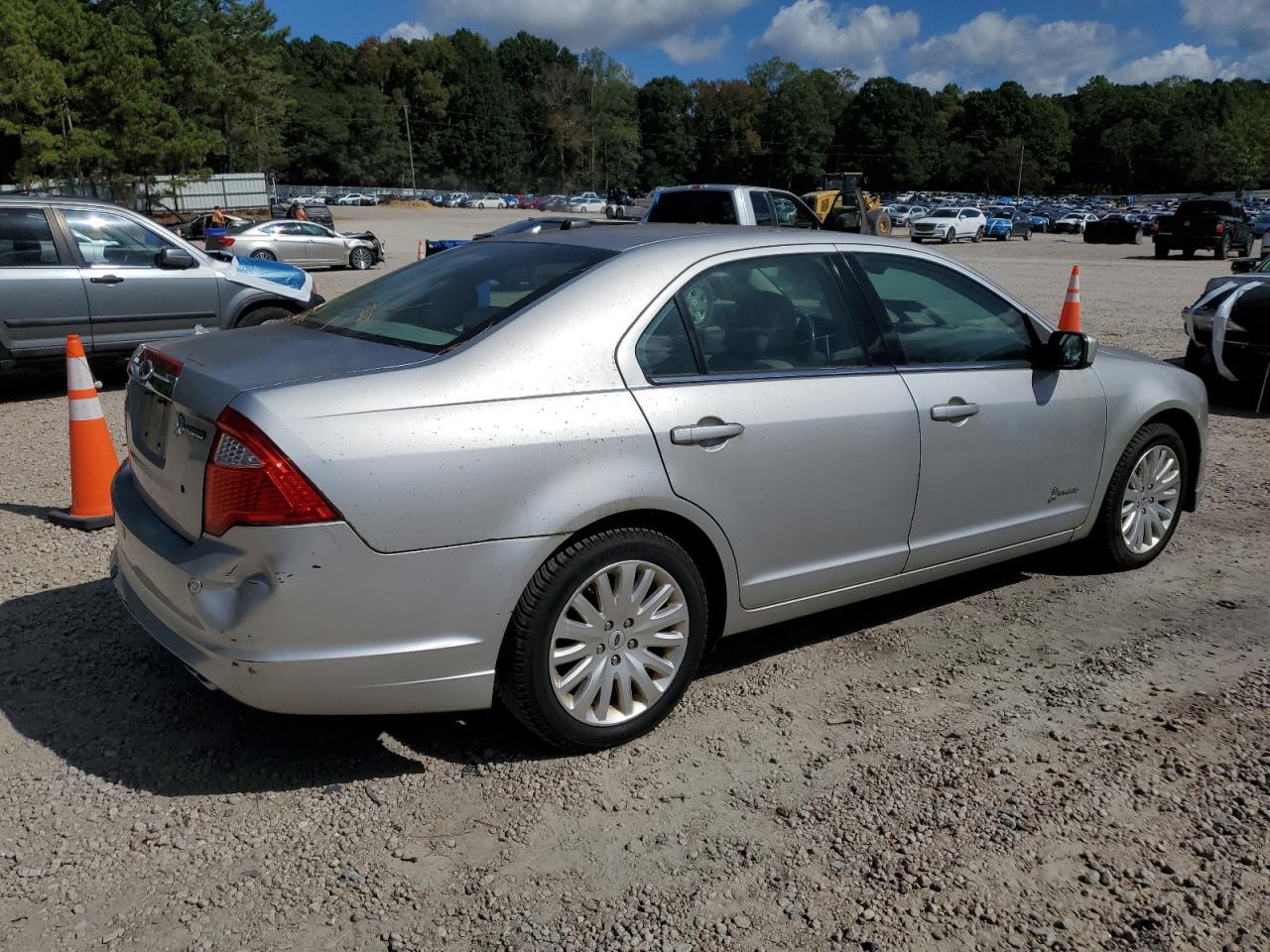 2012 Ford Fusion Hybrid - Фото 3