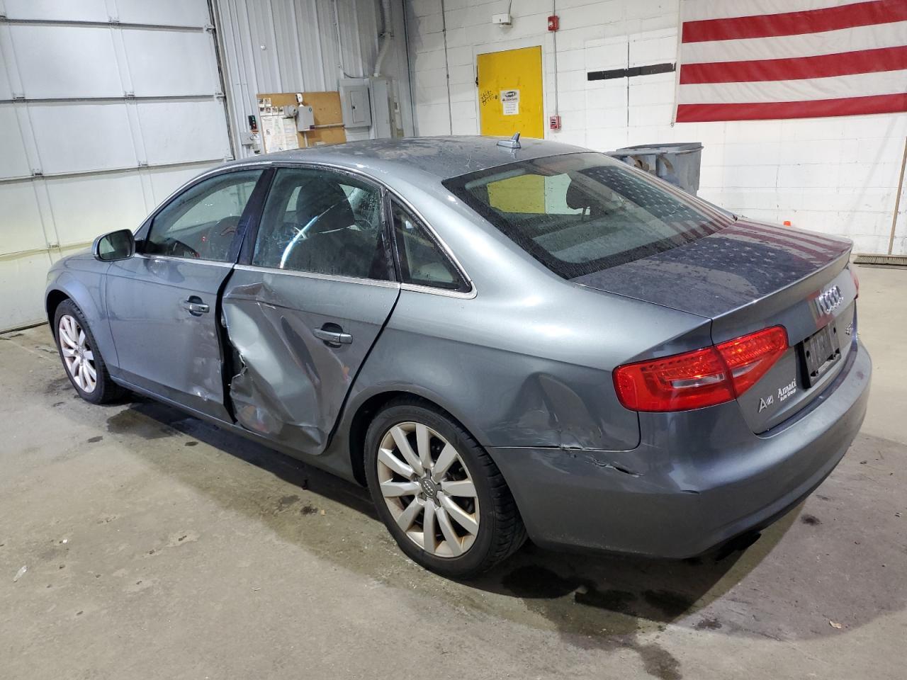2013 Audi A4 Premium - Фото 2