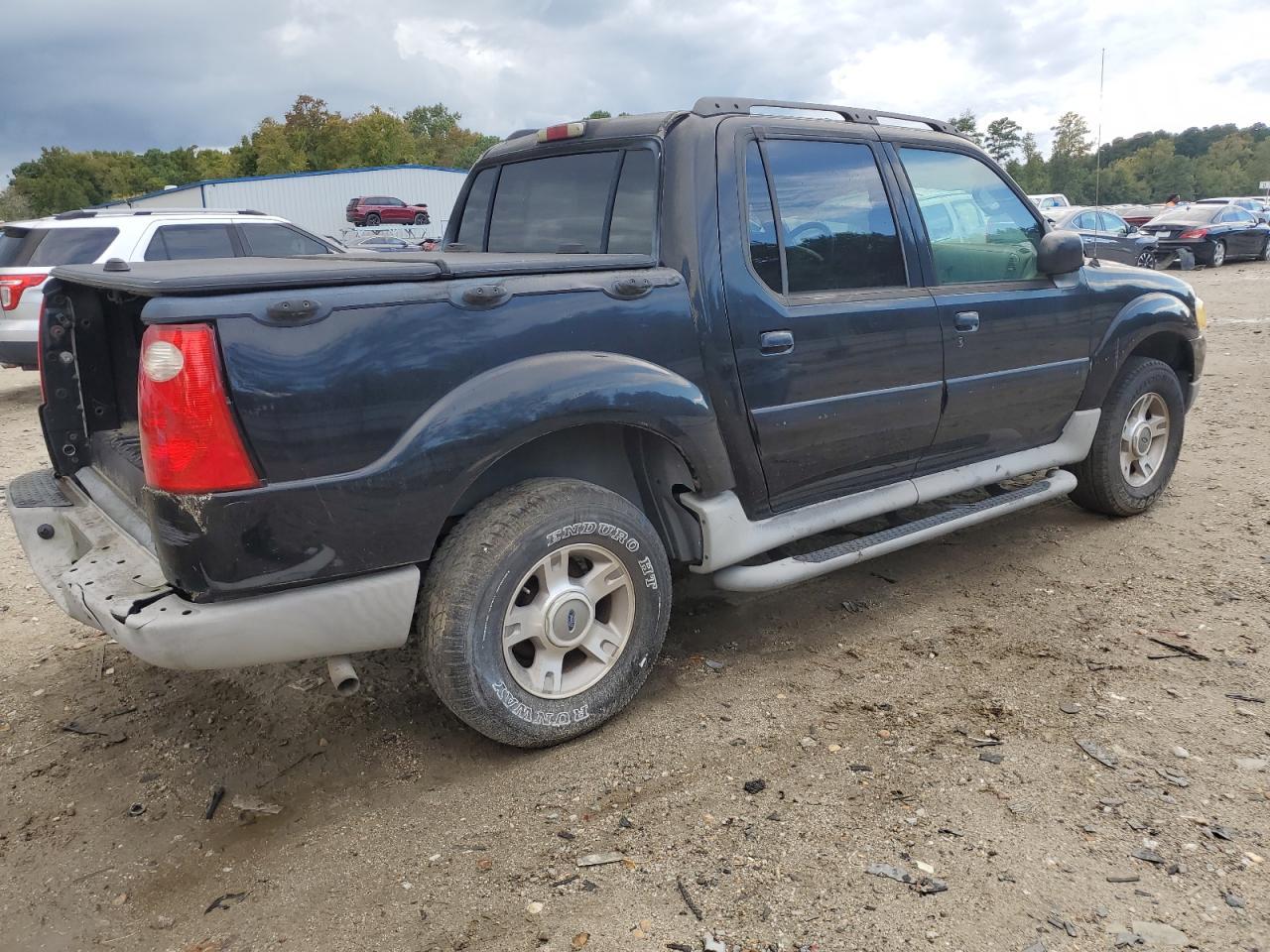 2004 Ford Expsprtrac - Фото 3
