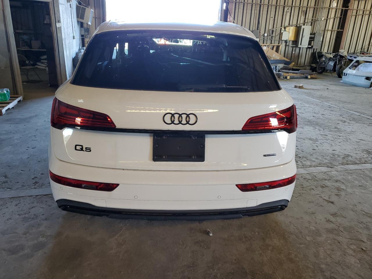 2025 Audi Q5 Premium 40 - Фото 6