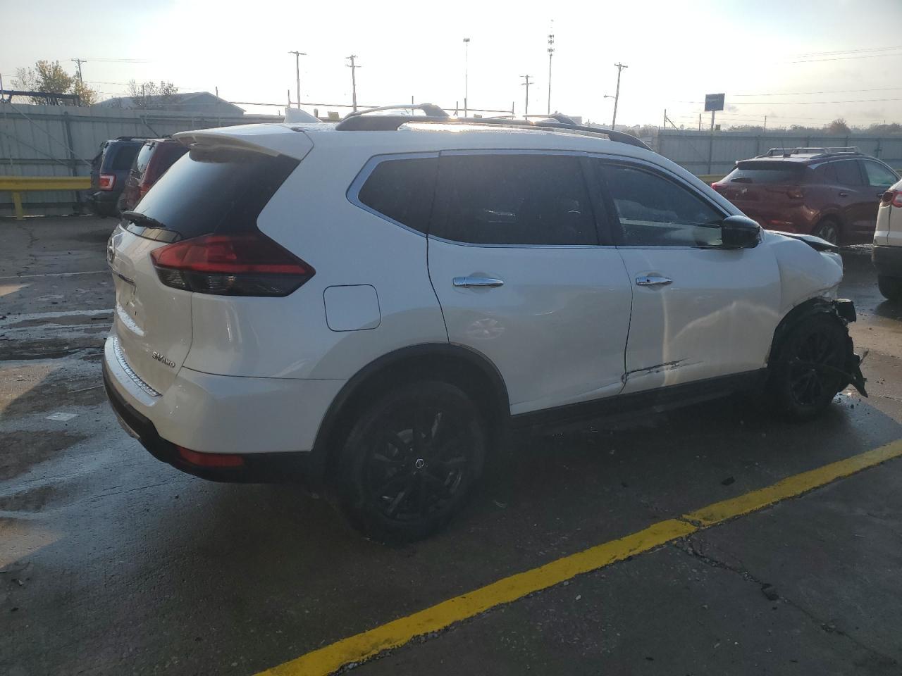 2017 Nissan Rogue Sv - Image 3