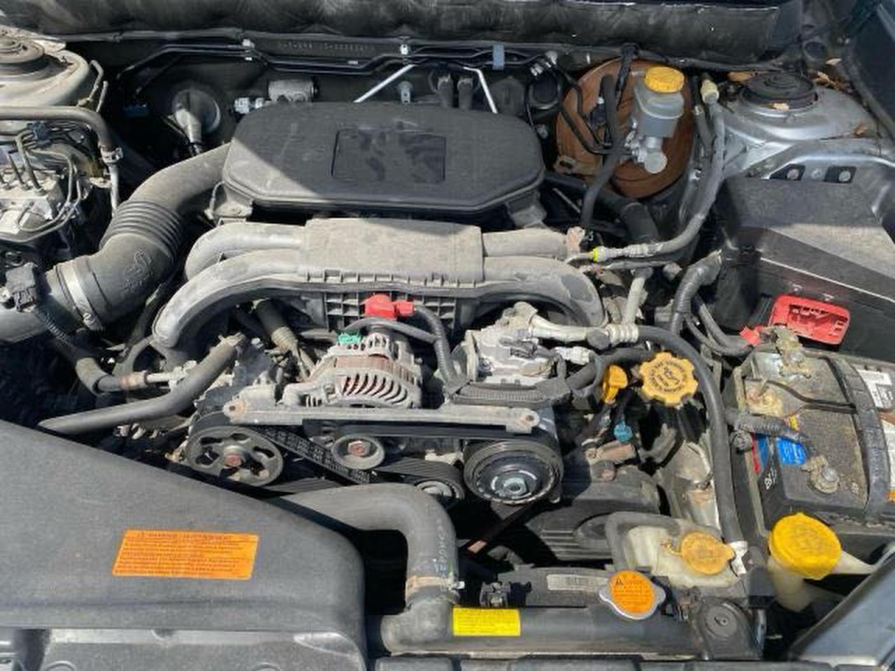 2010 Subaru Outback 2.5I Limited - Фото 7