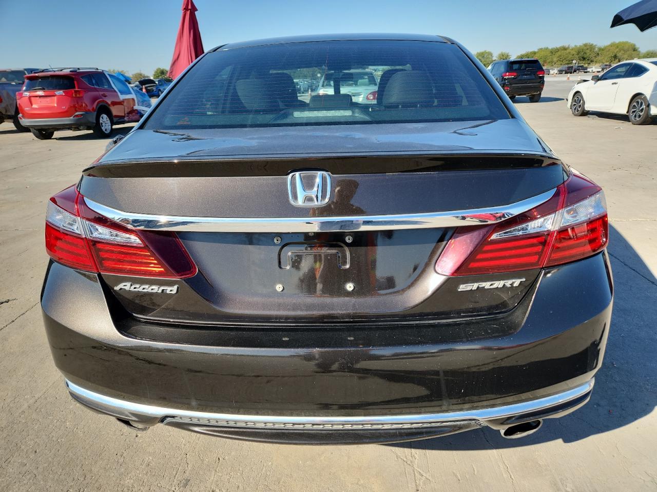 2017 Honda Accord Sport - Image 6