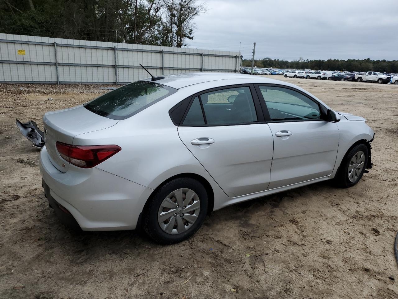 2020 Kia Rio Lx - Фото 3