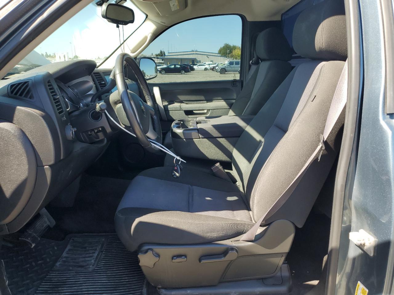 2011 Chev Silverado - Фото 7