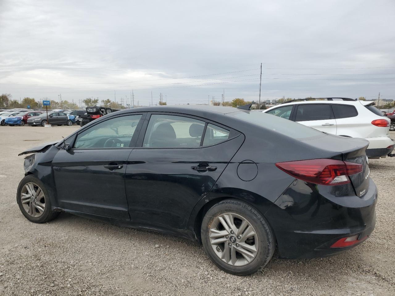2019 Hyundai Elantra Sel - Image 2