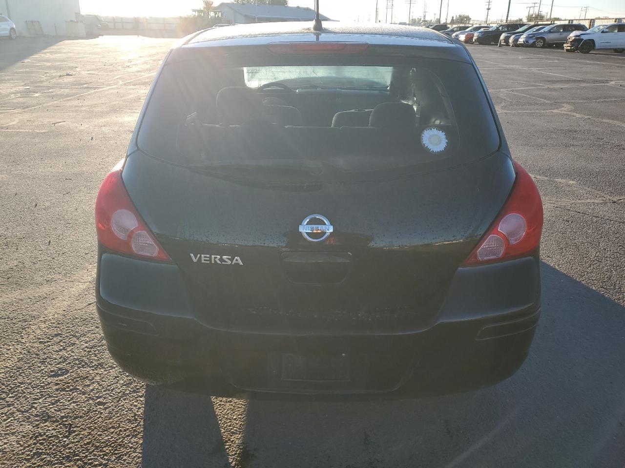 2009 Nissan Versa S - Image 6