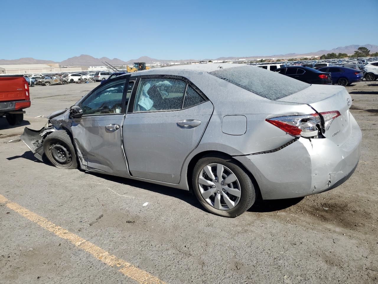 2015 Toyota Corolla L - Фото 2