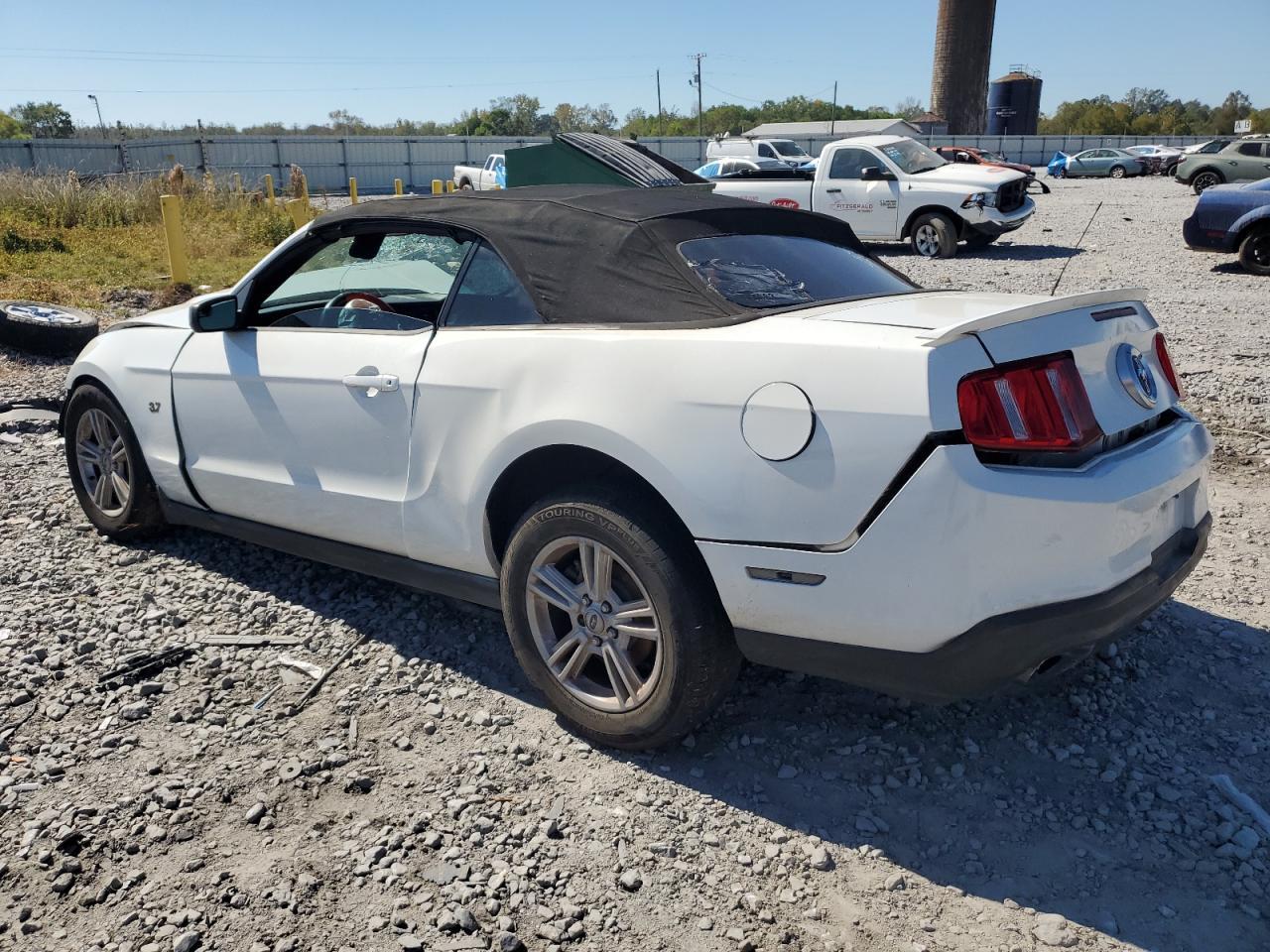 2012 Ford Mustang - Фото 2