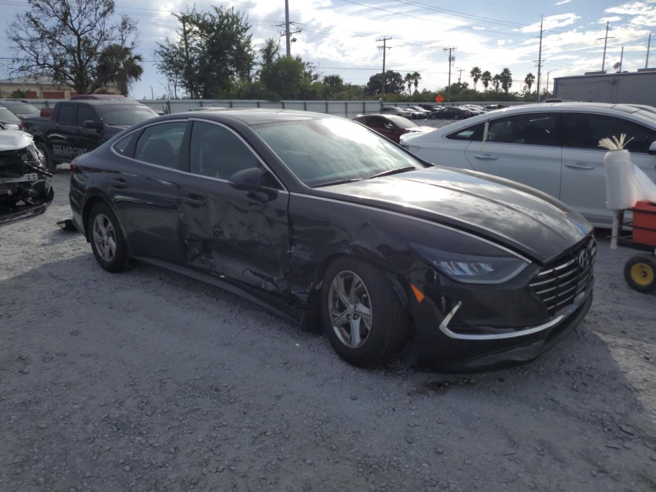 2022 Hyundai Sonata Se - Image 4