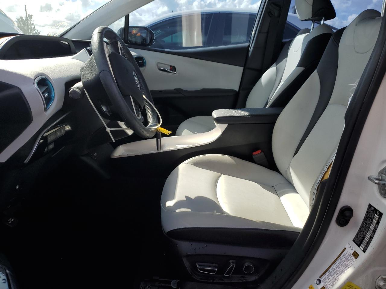2016 Toyota Prius - Фото 7