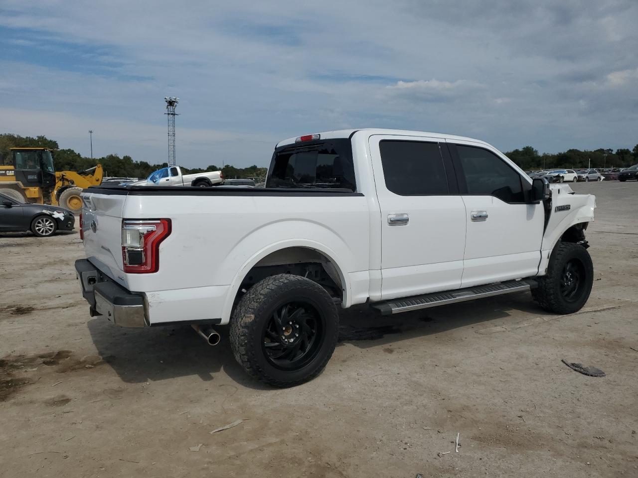 2015 Ford F150 Supercrew - Image 3