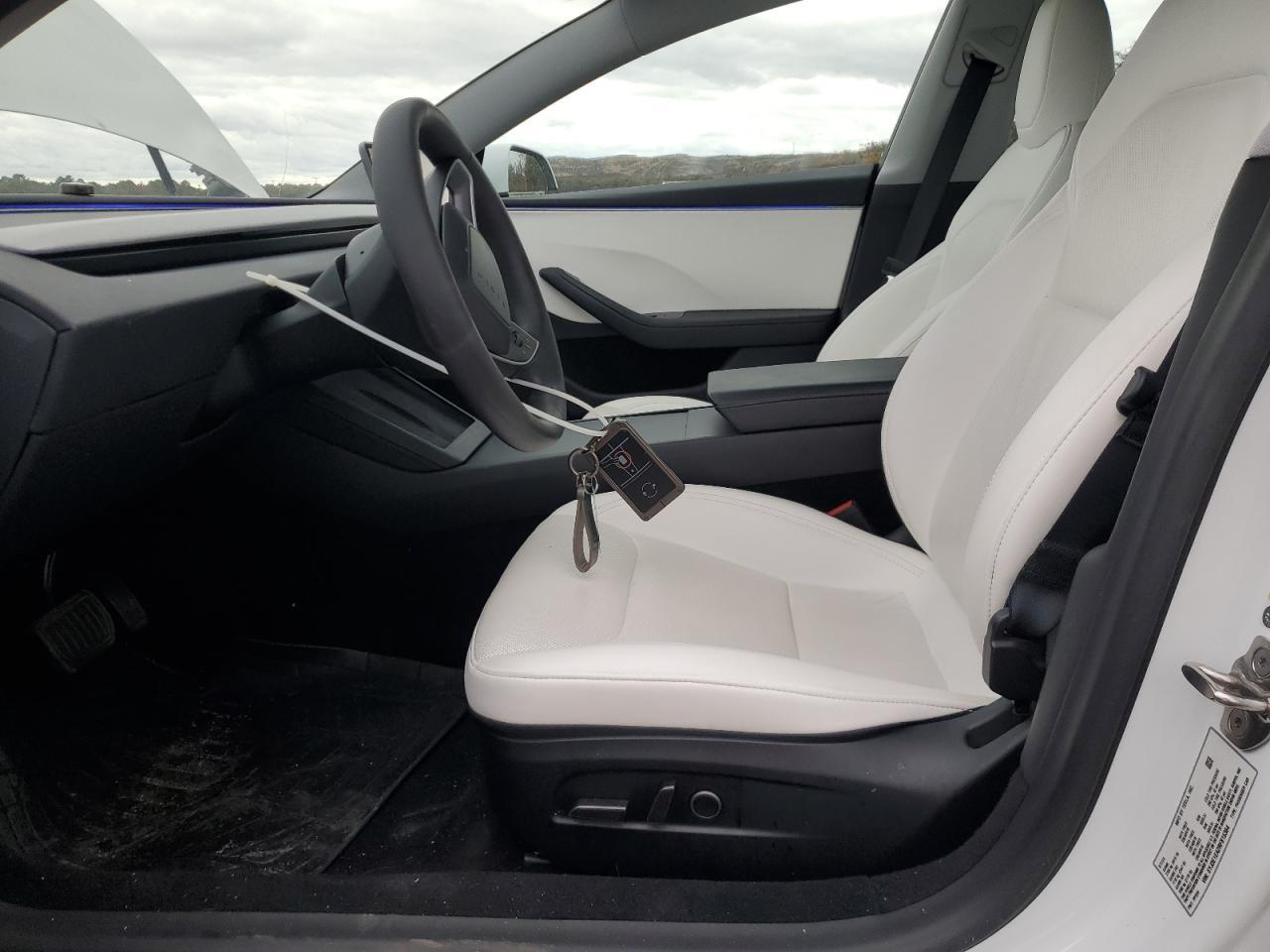 2024 Tesla Model 3 - Фото 7