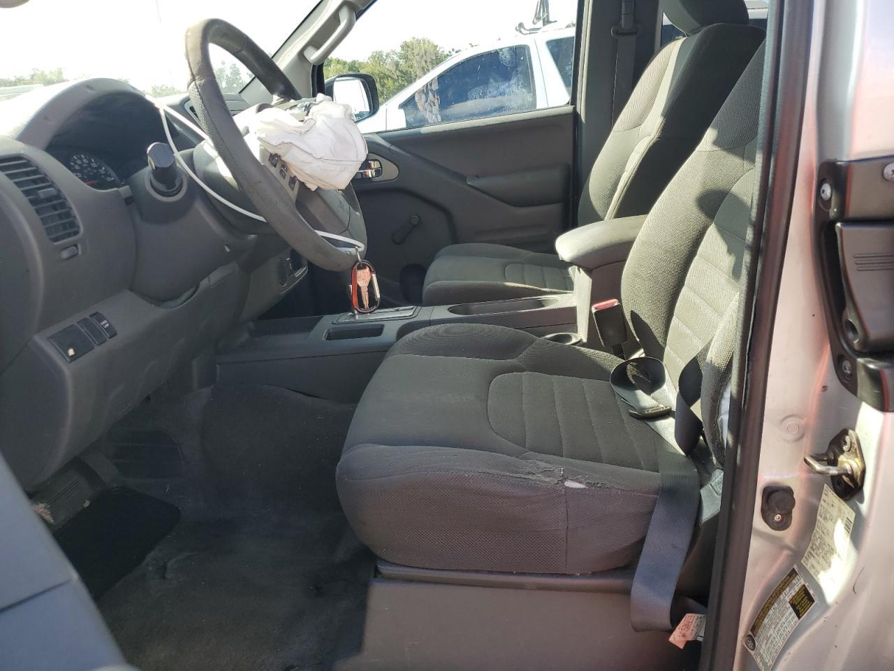 2015 Nissan Frontier S - Image 7