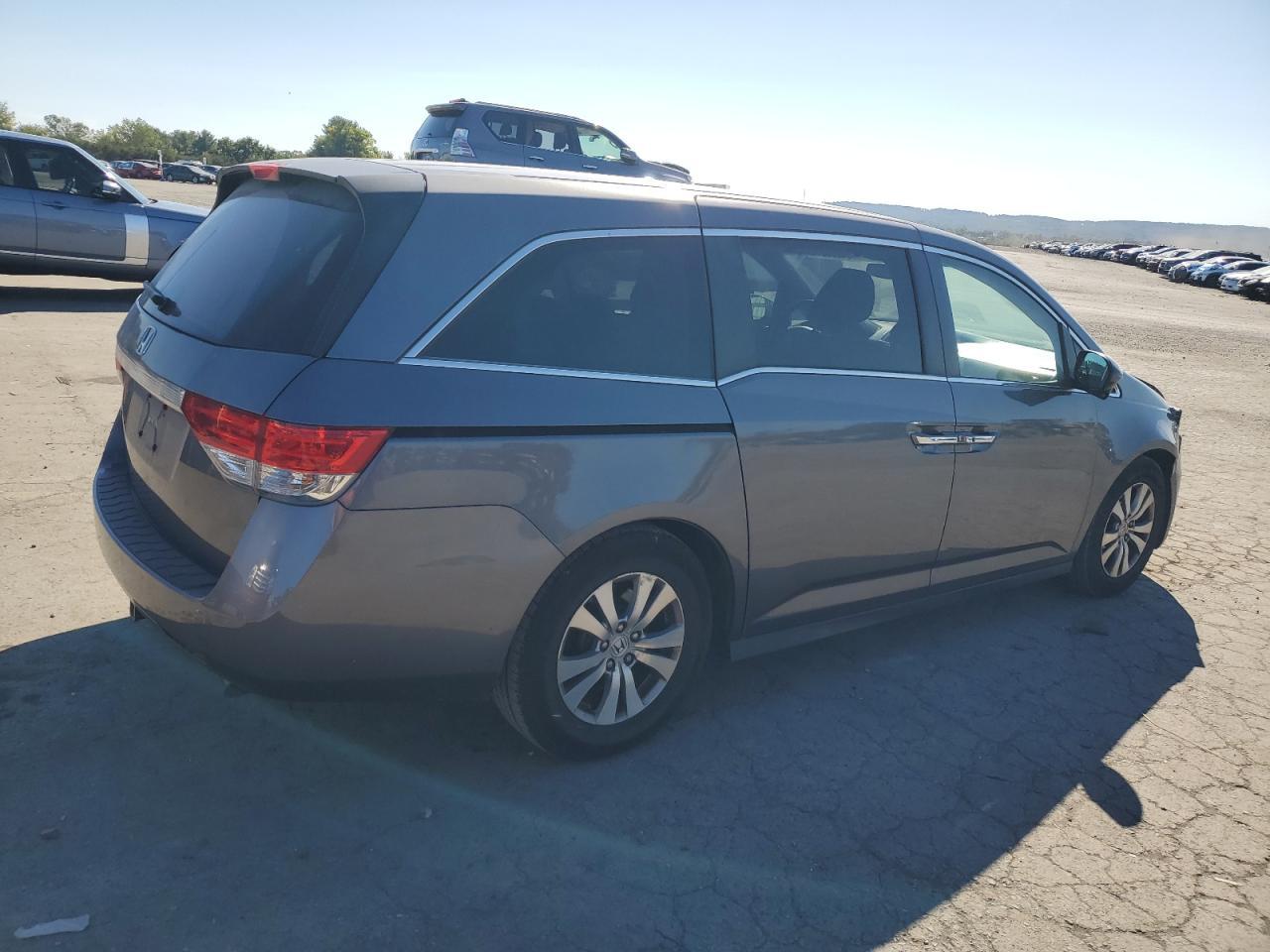 2014 Honda Odyssey Ex - Image 3