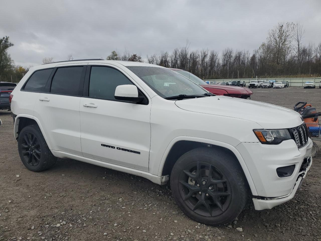 2021 Jeep Grand Cherokee Laredo - Image 4