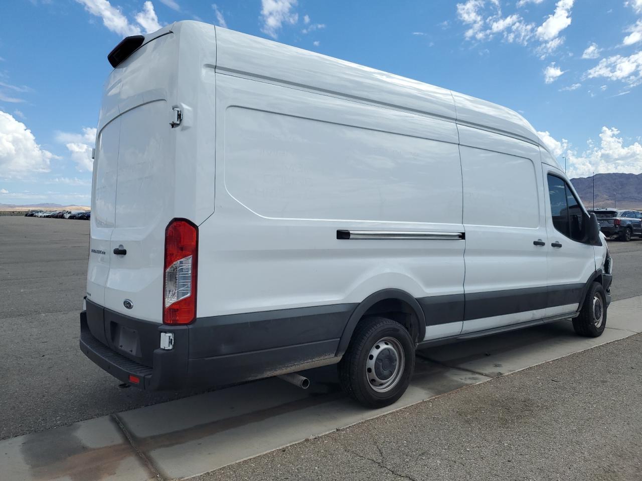 2022 Ford Transit T-250 - Фото 3