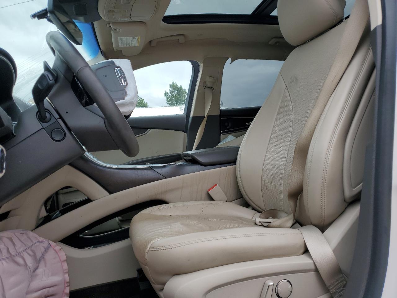 2019 Lincoln Nautilus Reserve - Image 7