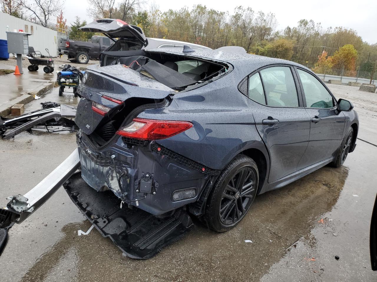 2026 Toyota Camry Xse - Фото 3