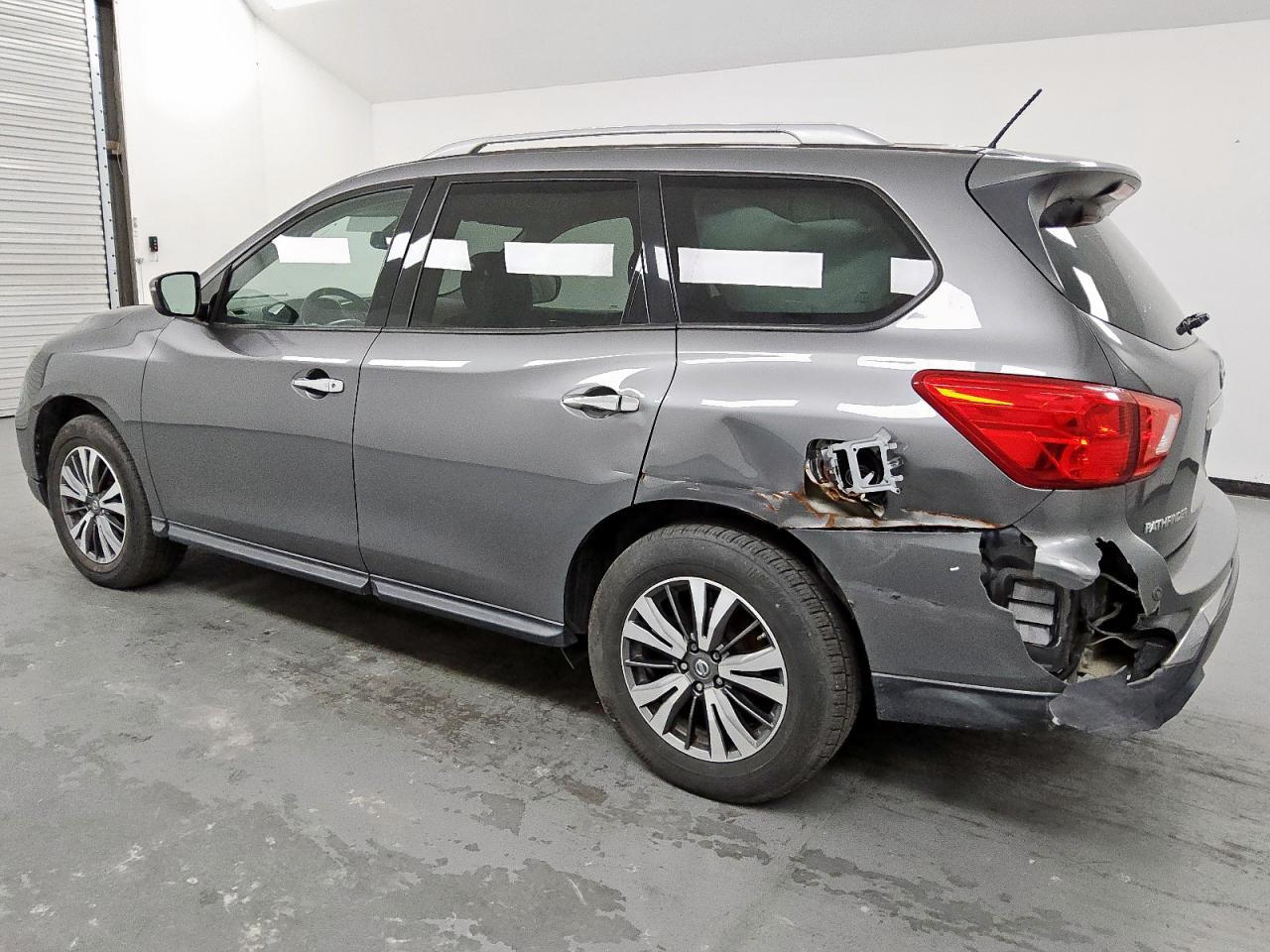 2018 Nissan Pathfinder Sv - Фото 2